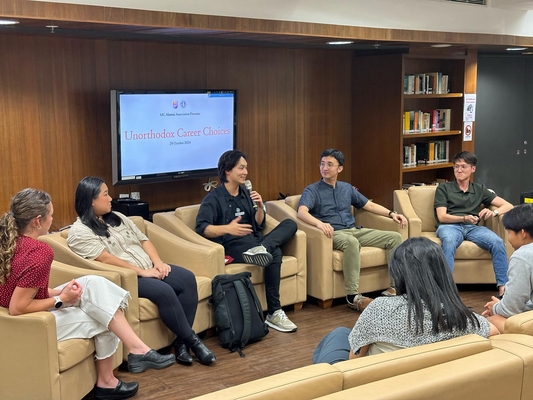 MC Alumni share their experience with students.