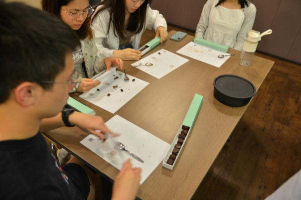 Each participant was given a box of pralines to take home.