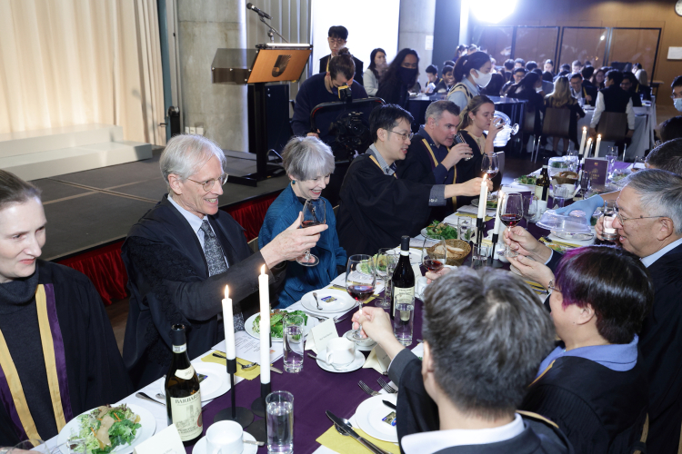 Dinner for Families of the Incoming Class of 2022 and Formal Hall Dinner - Photo - 6