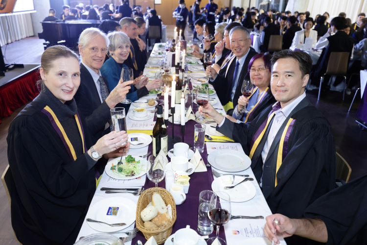 Dinner for Families of the Incoming Class of 2022 and Formal Hall Dinner - Photo - 5