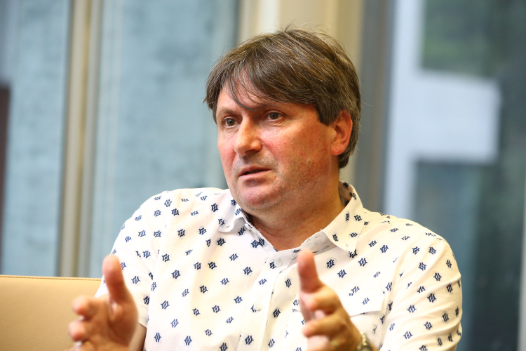 Distinguished Visitor - Professor Simon Armitage (11-12 October 2017) - Photo - 1