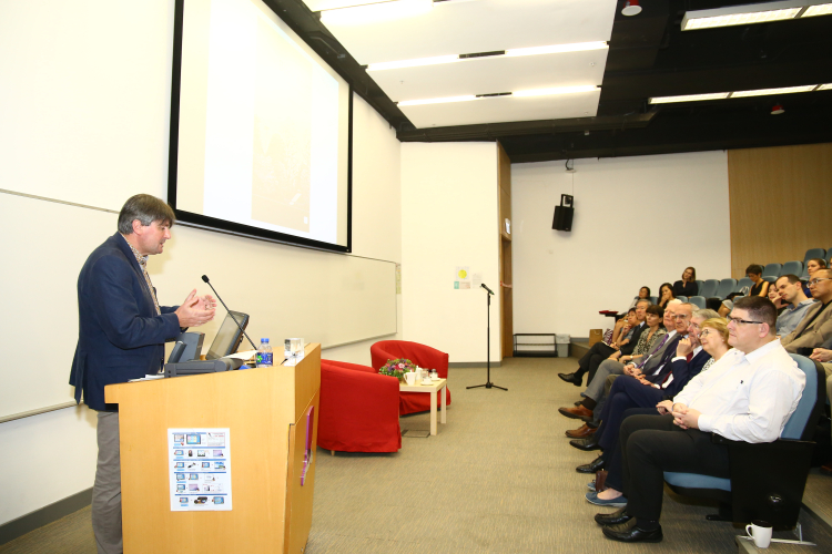 Distinguished Visitor - Professor Simon Armitage (11-12 October 2017) - Photo - 16