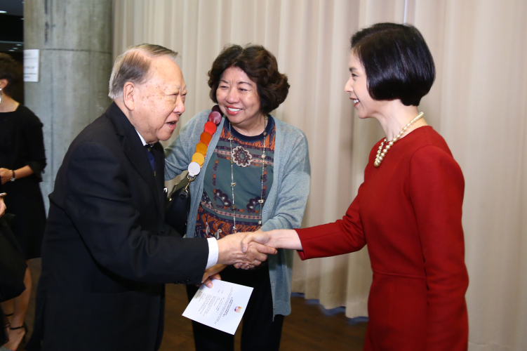 James A. Mirrlees Postgraduate Scholarship Fund Cheque Presentation Ceremony - Photo - 9