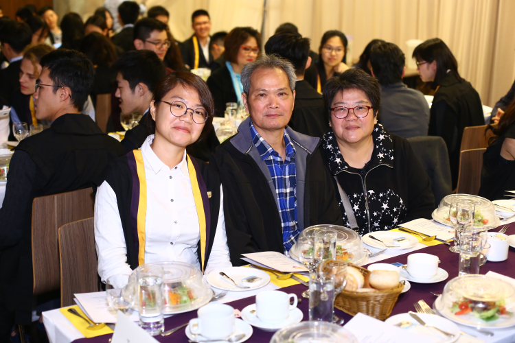 Dinner for Families of the Incoming Class of 2018 and Formal Hall Dinner - Photo - 8