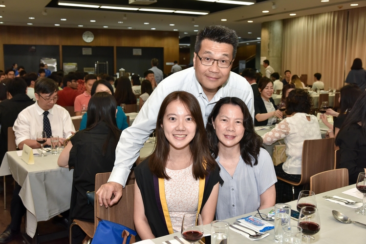 Dinner for Families of the Graduating Class of 2019 - Photo - 13