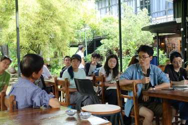 Students learning about Candong Village from the village chief