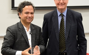 Distinguished Visitor Vikram Chandra Comes to Morningside