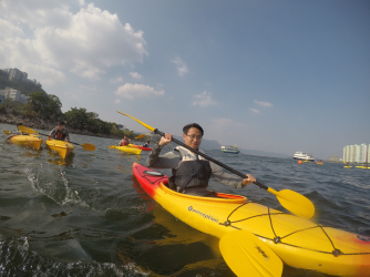 Morningsiders learn to kayak